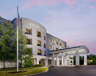 Courtyard By Marriott Farmington - Farmington - Building