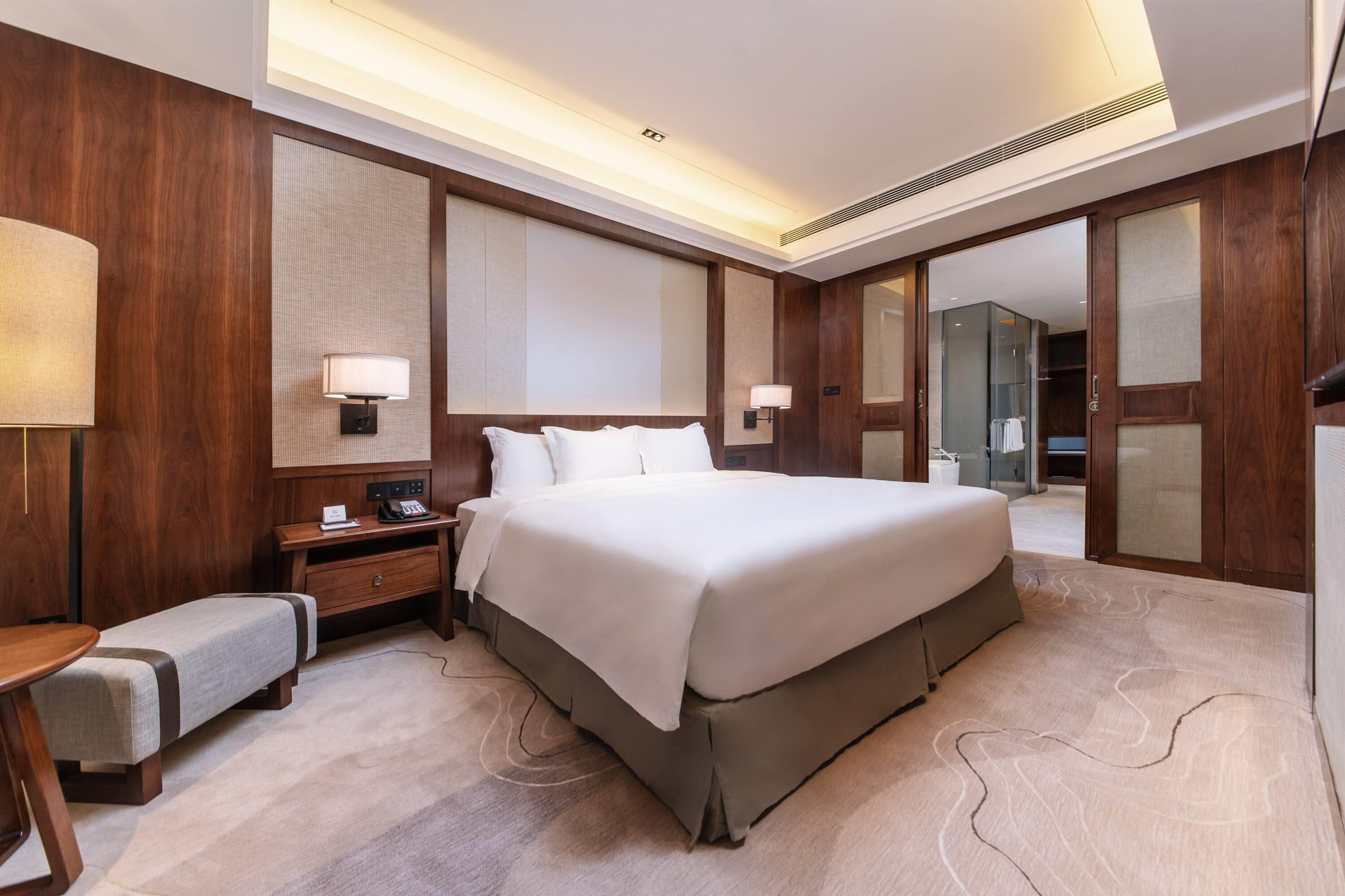 كراون بلازا تشانغجياجي وولينجيوان، آن آي آيتش جي هوتل - تشانغجياجيه - غرفة نوم