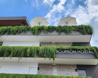 Bourbon Hostal - Apaneca - Building