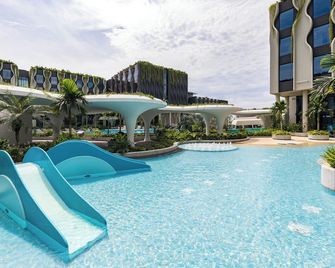 The Outpost Hotel Sentosa by Far East Hospitality - Singapore - בריכה