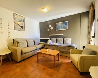 Snow Comfort Edificio Monte Gorbea - Monachil - Huiskamer