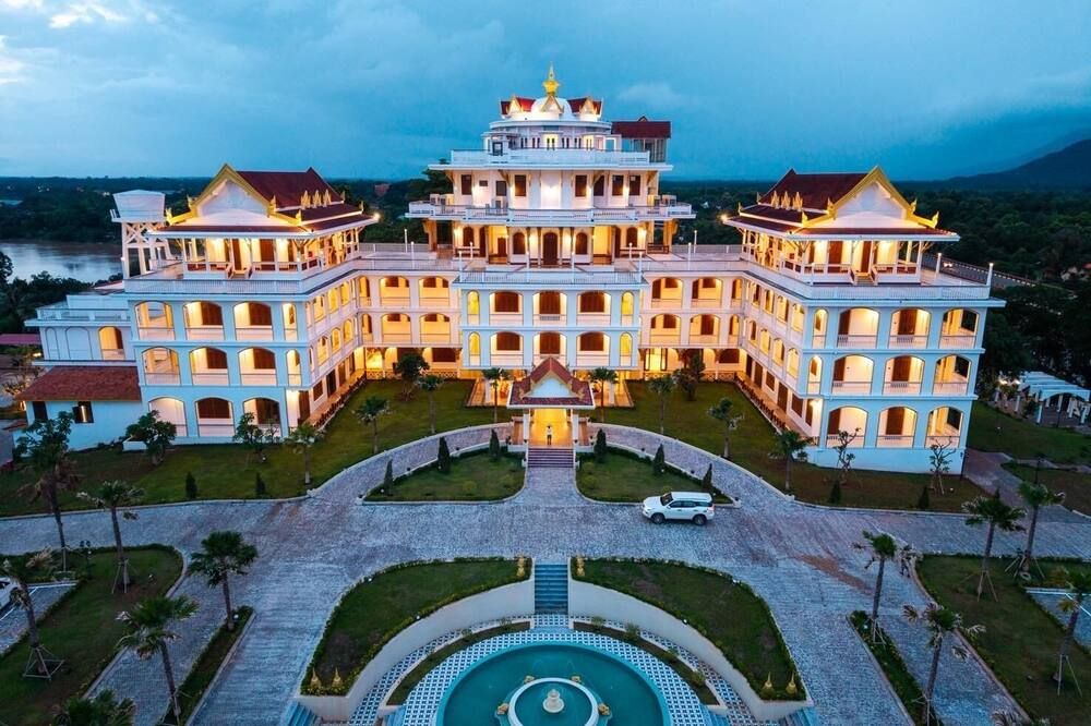 Champa Palace Hotel - פאקסה