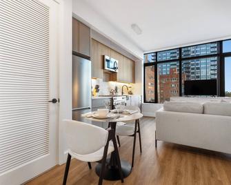 Discover Brooklyn Where Comfort Meets City Vibes - Brooklyn - Salon