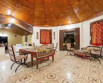 Kutch Safari Resort - Бхудж - Їдальня