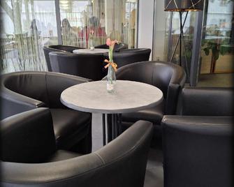 Hotel Unicornis - Eger - Lobby