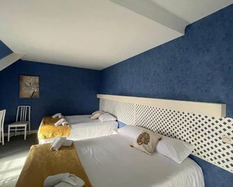 Hôtel Le Phare - Ouistreham - Bedroom