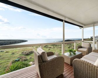 Wirrina Waters Stunning Horizons with Hot Tub - Wirrina Cove - Balcón