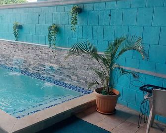 Shernette Nest. - San Juan - Piscina