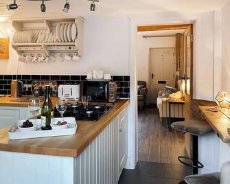 Time Cottage - Wroxham - Kitchen