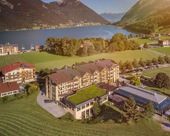 Hotel der Wiesenhof - פרטיזאו - בניין