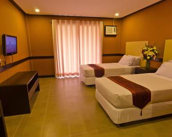 Camp Holiday Resort & Recreation Area - Island Garden City of Samal - Habitación