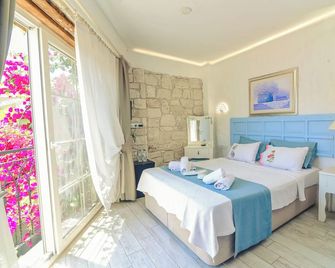 Alacati Asmali Konak Hotel - Alacati