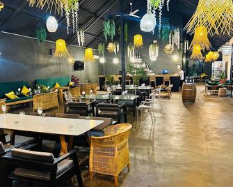 The Shed Venue & Boutique Hotel - Lilongwe - Restaurante