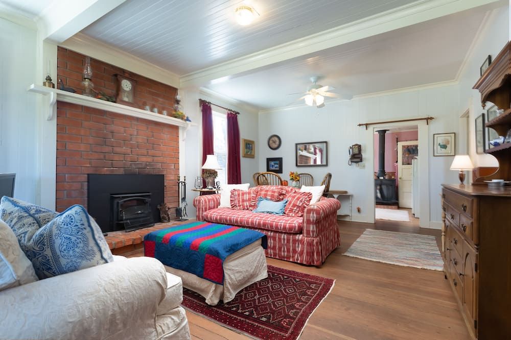 Cottage at Rancho La Siesta - Enjoy a stay on a private 40 acre working ranch - Julian - Sala de estar