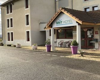 Brit Hotel Essentiel Moulins Avermes - Avermes - Bâtiment