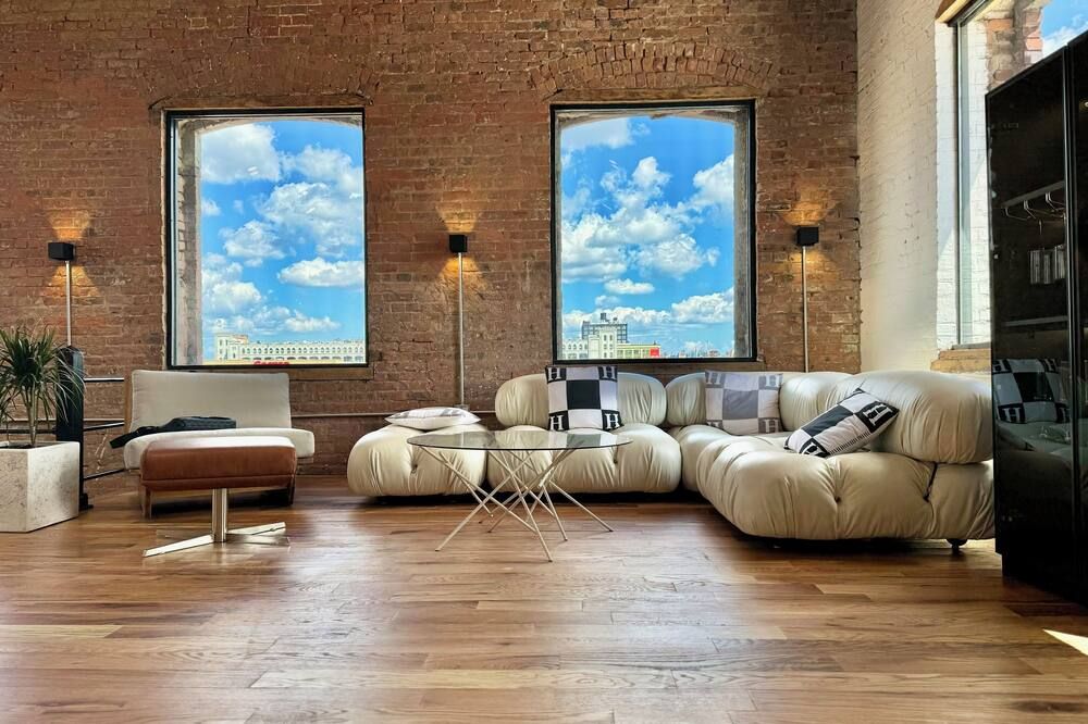 Sunsetpark Clocktower Loft next to Industry City - بروكلين - غرفة معيشة