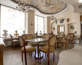 Hotel Venezia By Zeus International - Bucarest - Restaurante