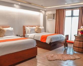 Aya Hotel & Residences - Clarin - Bedroom