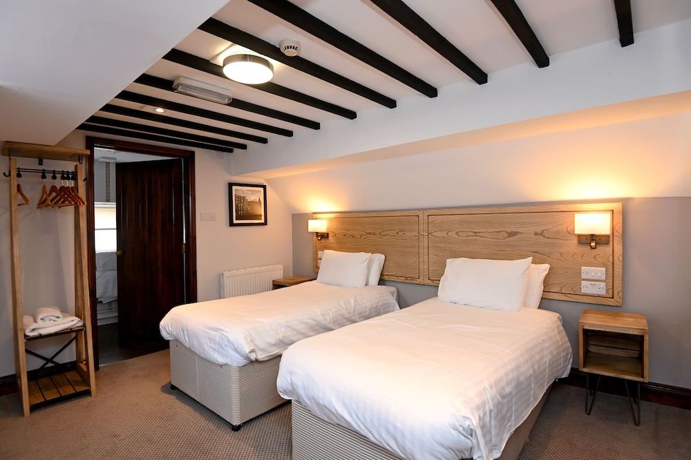 Swan, Thatcham by Marston's Inns thumbnail 2