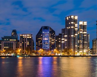 Park Plaza London Riverbank - London - Building