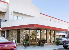 Econo Lodge Wall - Wall - Gebouw