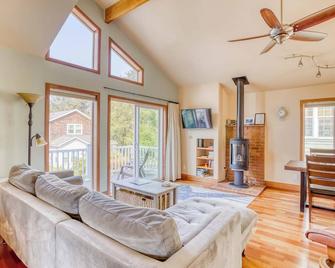 Tide and True - Meredith Lodging - Lincoln City