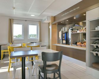 B&B HOTEL Le Mans Nord 1 - Saint-Saturnin - Ресторан