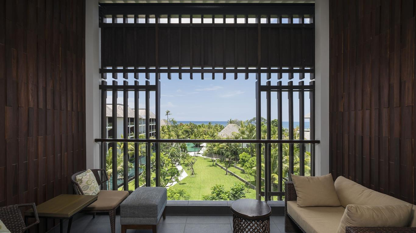 منتجع أنفايا بيتش بالي