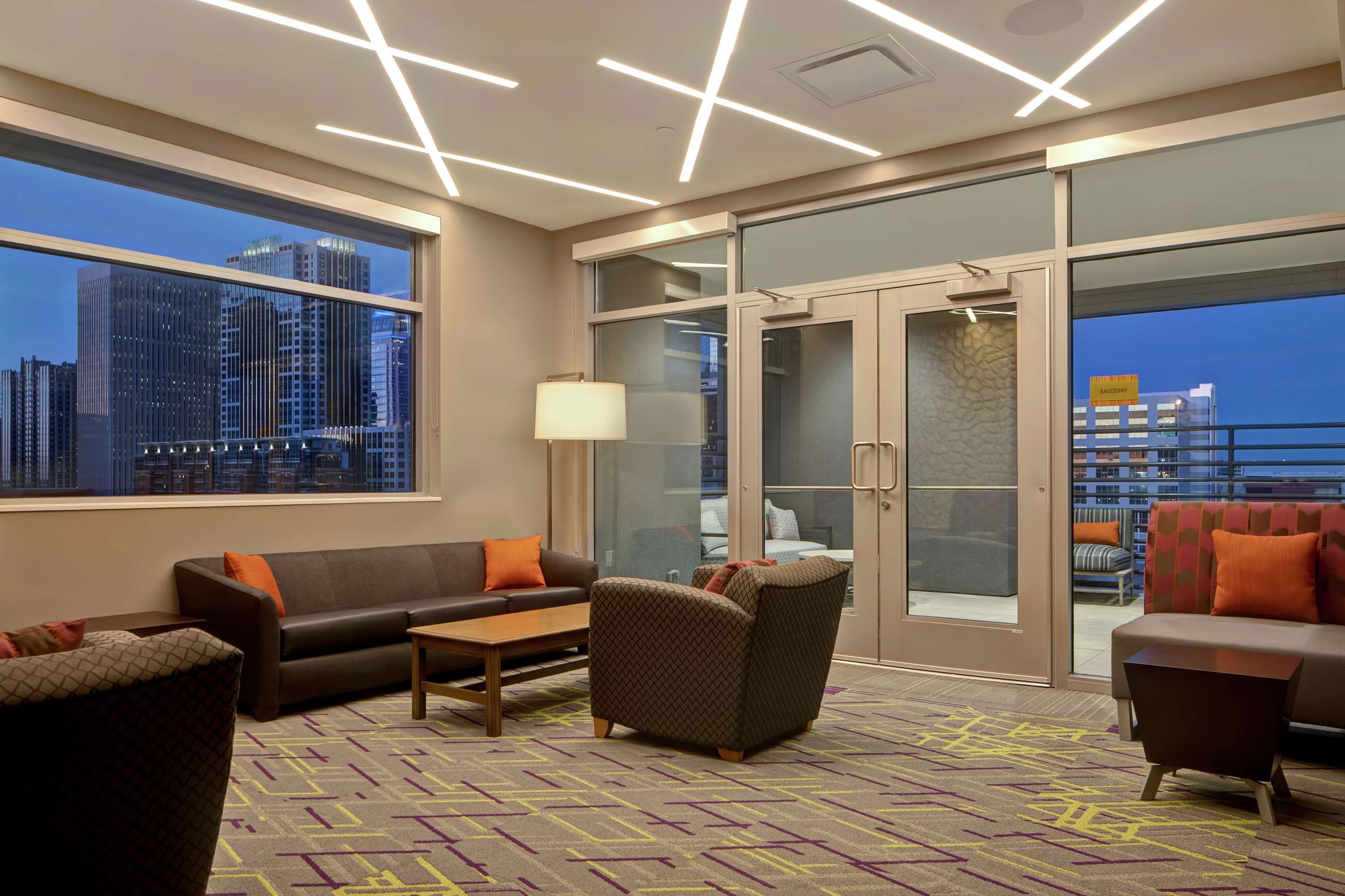 هوم 2 سويتس باي هيلتون تشارلوت أبتاون، نورث كارولاينا - تشارلوت (نورث كارولينا) - وسائل الراحة في مكان الإقامة