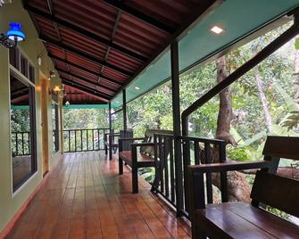 Nua Tone Resort & Cafe - Choeng Thale - Balkon