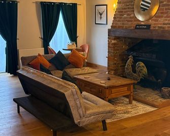 The Farmhouse at Fincham - King's Lynn - Sala de estar