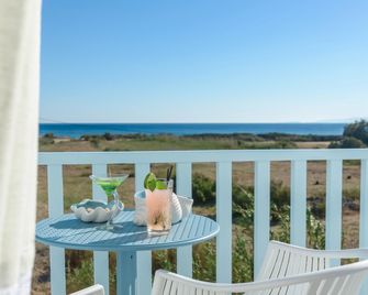 Naxos Island Escape - Plaka - Balcón