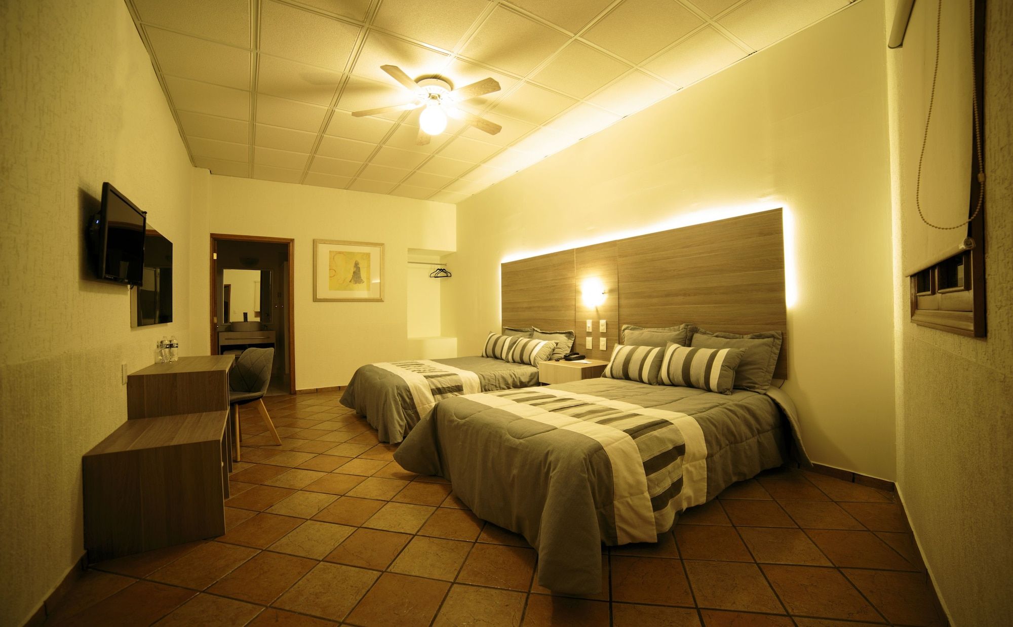 Hotel La Mansion Suiza - Aguascalientes