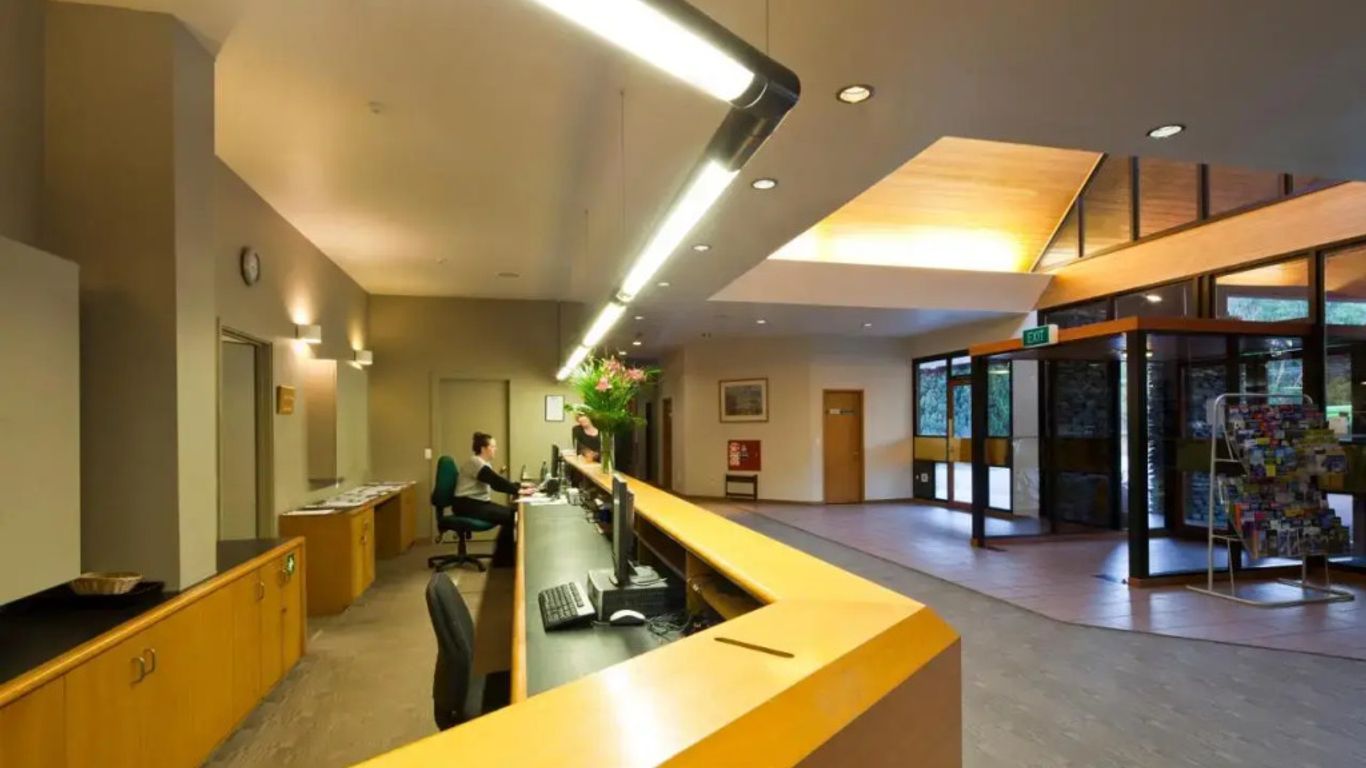 Swiss-Belresort Coronet Peak