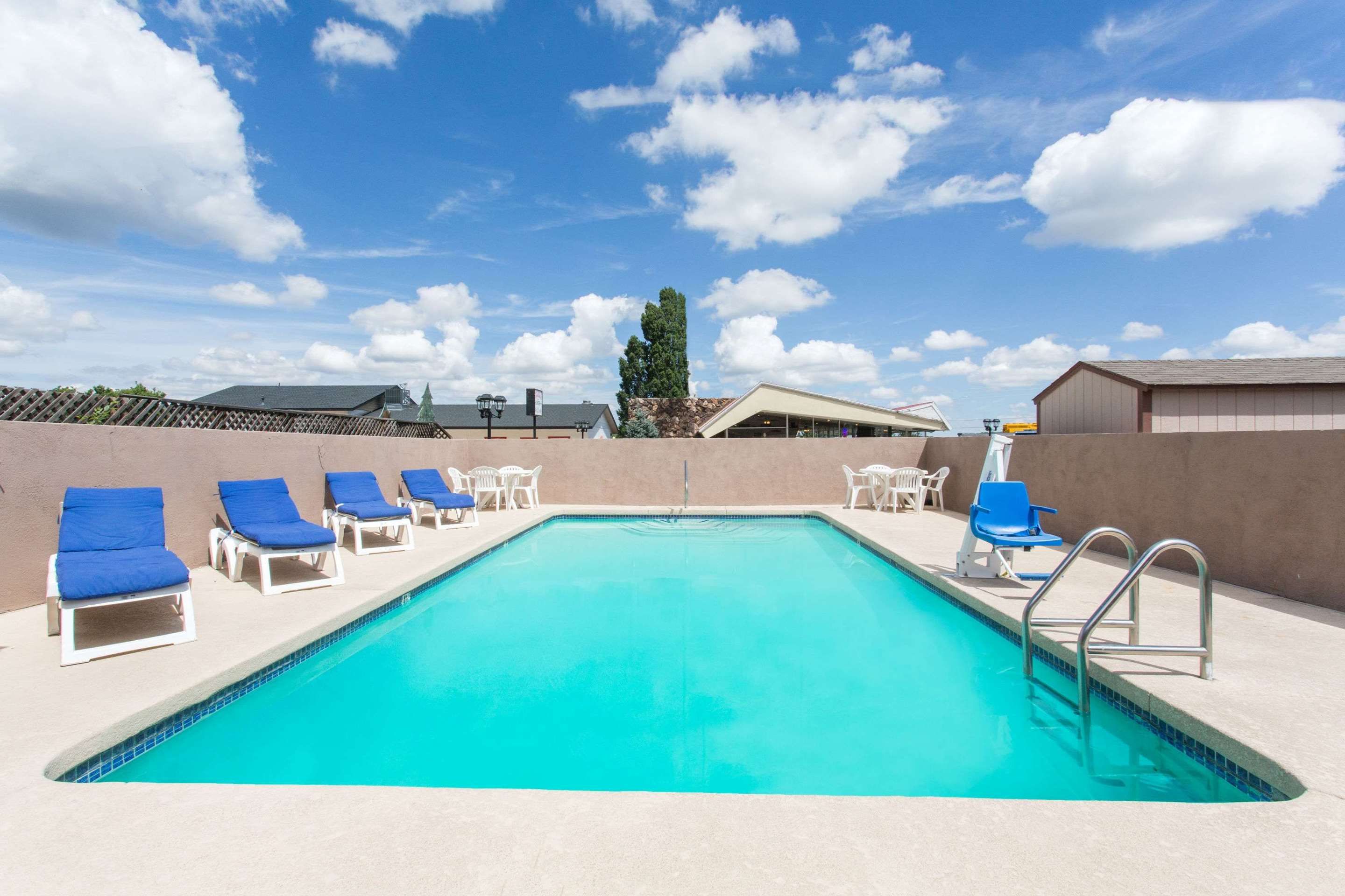 Travelodge by Wyndham Williams Grand Canyon - Williams - Piscina
