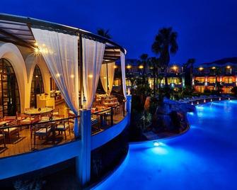 Ilio Mare Hotel - Thasos Town - Piscina