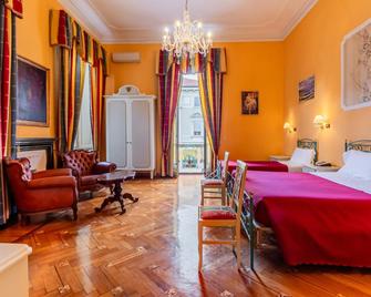 Hotel Principi D'Acaja - Turin - Bedroom