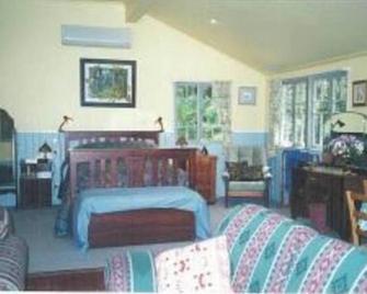 Main Creek Bower Bed & Breakfast - Tanawha - Sala de estar