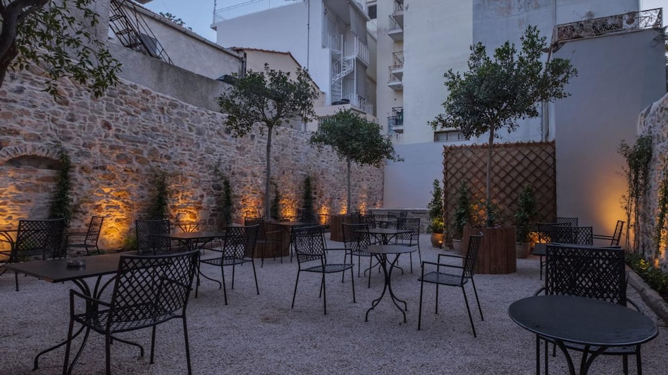 أجورا ريزيدنس