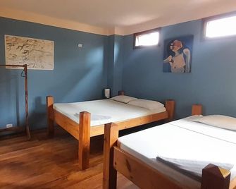 Hotel Boutique Hurvínek - Montañita (Guayas) - Bedroom