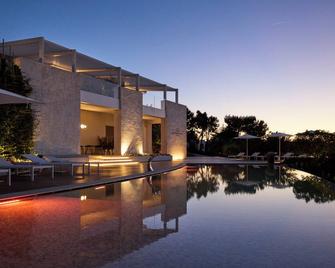 Montegrottone Nature Retreat - Polignano a Mare - Piscina