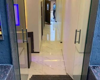 Hotel Hill View - Bhiwandi - Pasillo