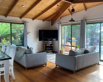 Bernacchi Retreat - Orford - Sala de estar