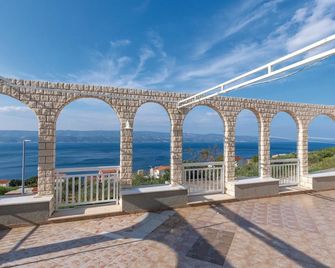 2 bedroom amazing apartment in Stanici - Omiš - Balkon