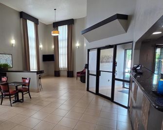 Super 8 by Wyndham Richland Ms - Richland - Lobby