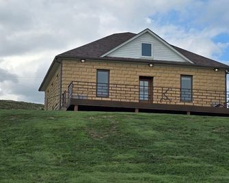 Canyon Acres Ranch - Russell - Gebouw