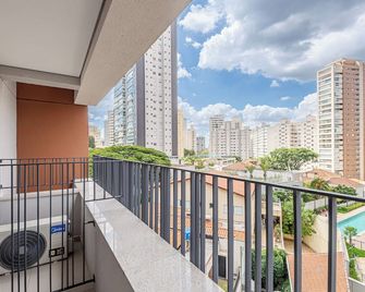 Roomo Transamerica Sp Aclimação - סאו פאולו - מרפסת