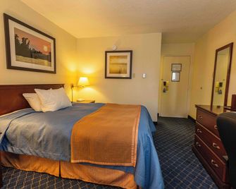 Ba Hotel - Red Deer