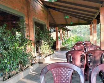 Camp Riveredge Paradise - Karwar - Restaurante