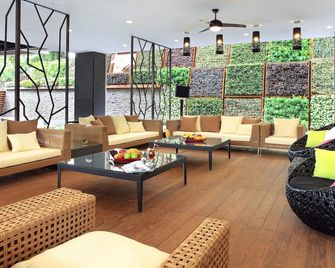 Lealea Garden Hotels - Moon Lake - Yuchi Township - Lounge